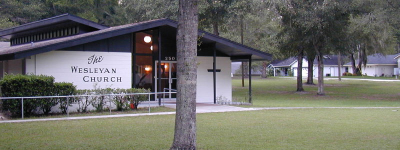 Picture of church; Actual size=130 pixels wide